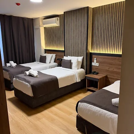 Hotell Grand By Seko 3*