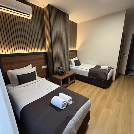 Hotel Grand By Seko 3*