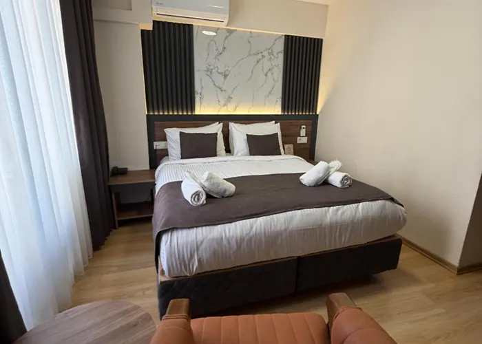 Grand Elite Old 酒店