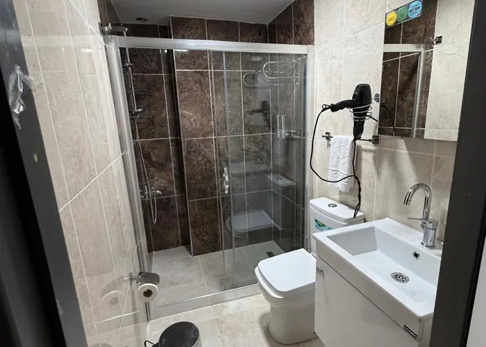 Grand Elite Old 酒店 3*